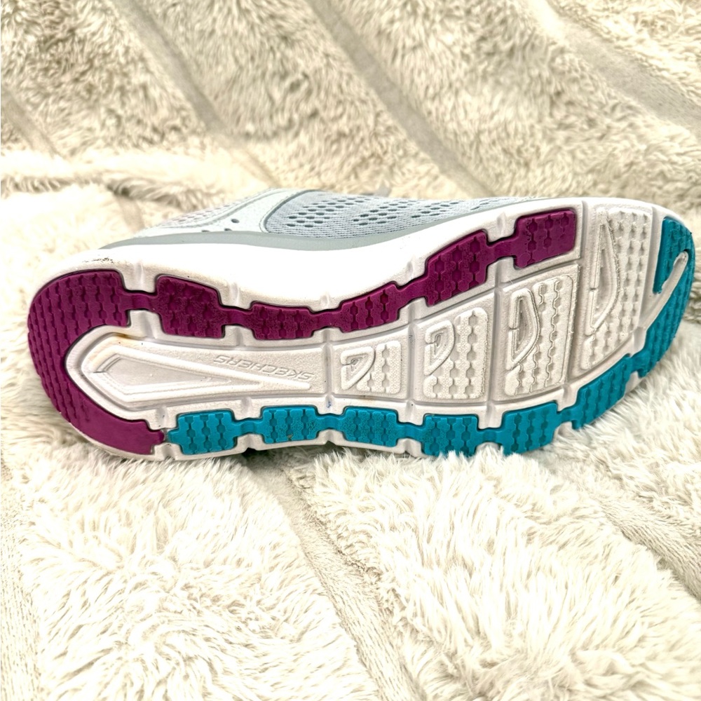Skechers Women's D’Lux Walker Sneakers - Picture 5 of 8
